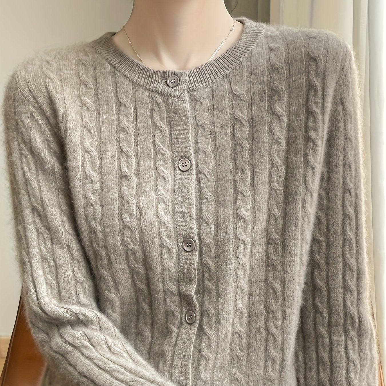 Sjoukje | Elegante Gebreide Trui Met Knoopsluiting