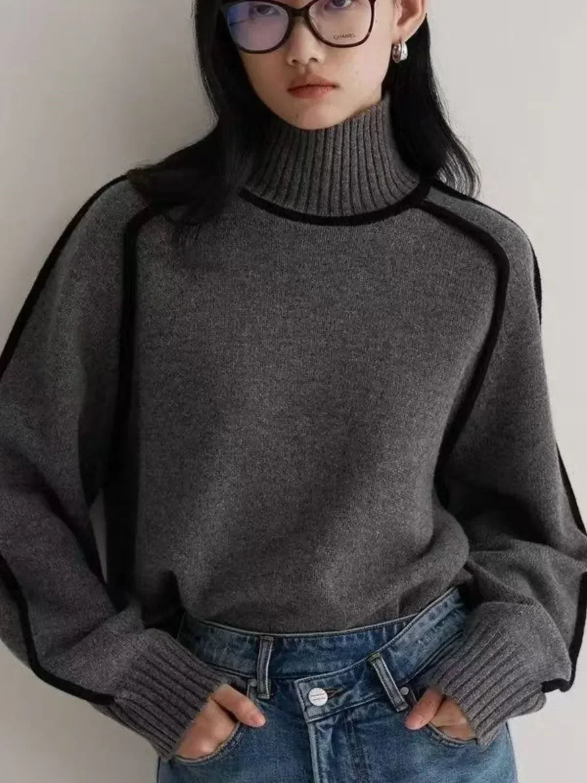 Contrast Trim Turtleneck Sweater
