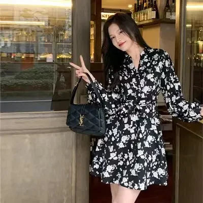 Rose Tea Break imprimé fleuri col en v robe mi-longue élégance Motif chinois manches longues genou longueur robe pour femme