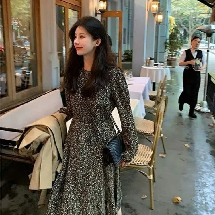 Robe longue française élégante à fleurs noires pour femmes, Vintage, amincissante, manches longues, Base, automne/hiver, en mousseline de soie, ajustée à la taille